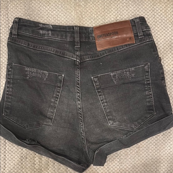 One Teaspoon Black Jean Shorts High-Waisted Distressed - Picture 2 of 3
